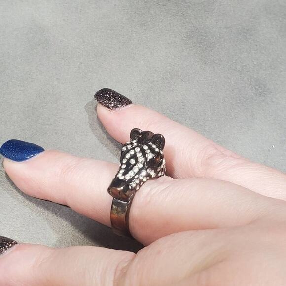 GUESS zebra jeweled ring size 7 - Picture 5 of 6